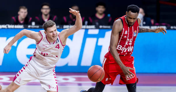 更是对其实 更是对其实